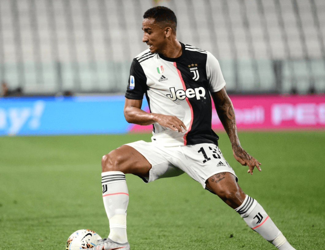 关于冲刺阶段尤文图斯战术微调——欧超杯节点到来；话题不断；球探报告显示潜力的信息